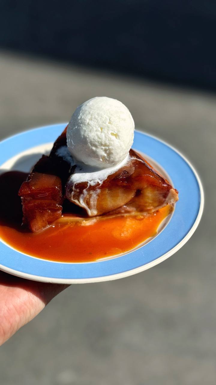 Apple tart tatin