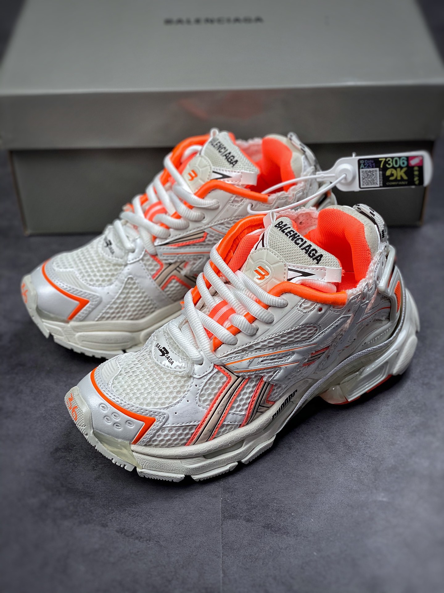 Balenciaga Runner 677402 W3RB2 2115