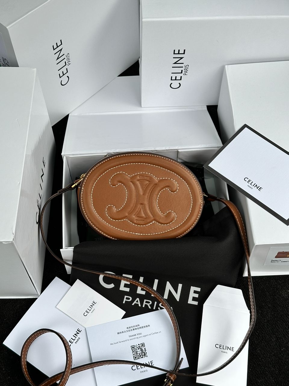 Celine Oval Bag Cuir Triomphe in Smooth Calfskin Tan
