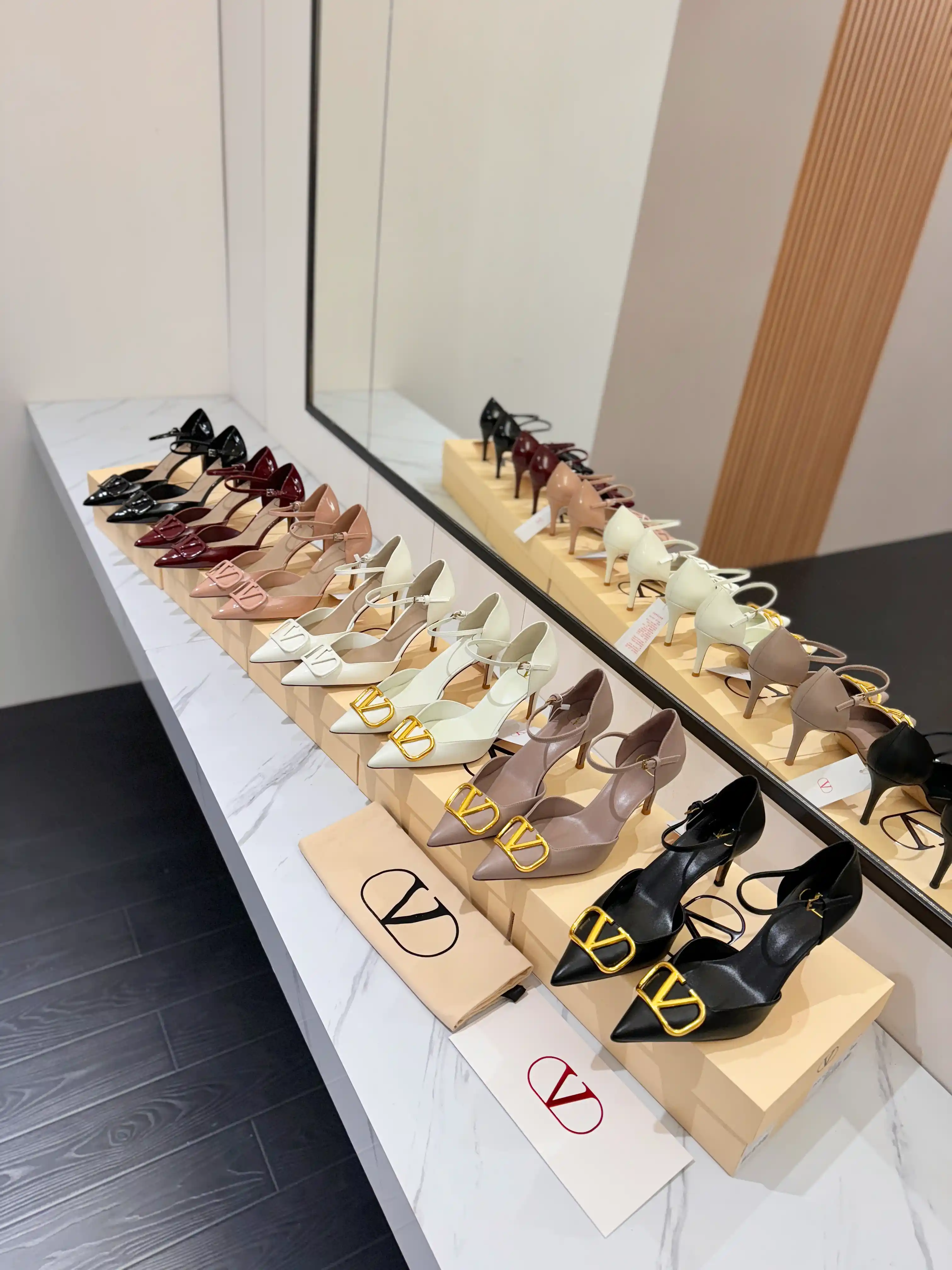 Valentino босоніжки