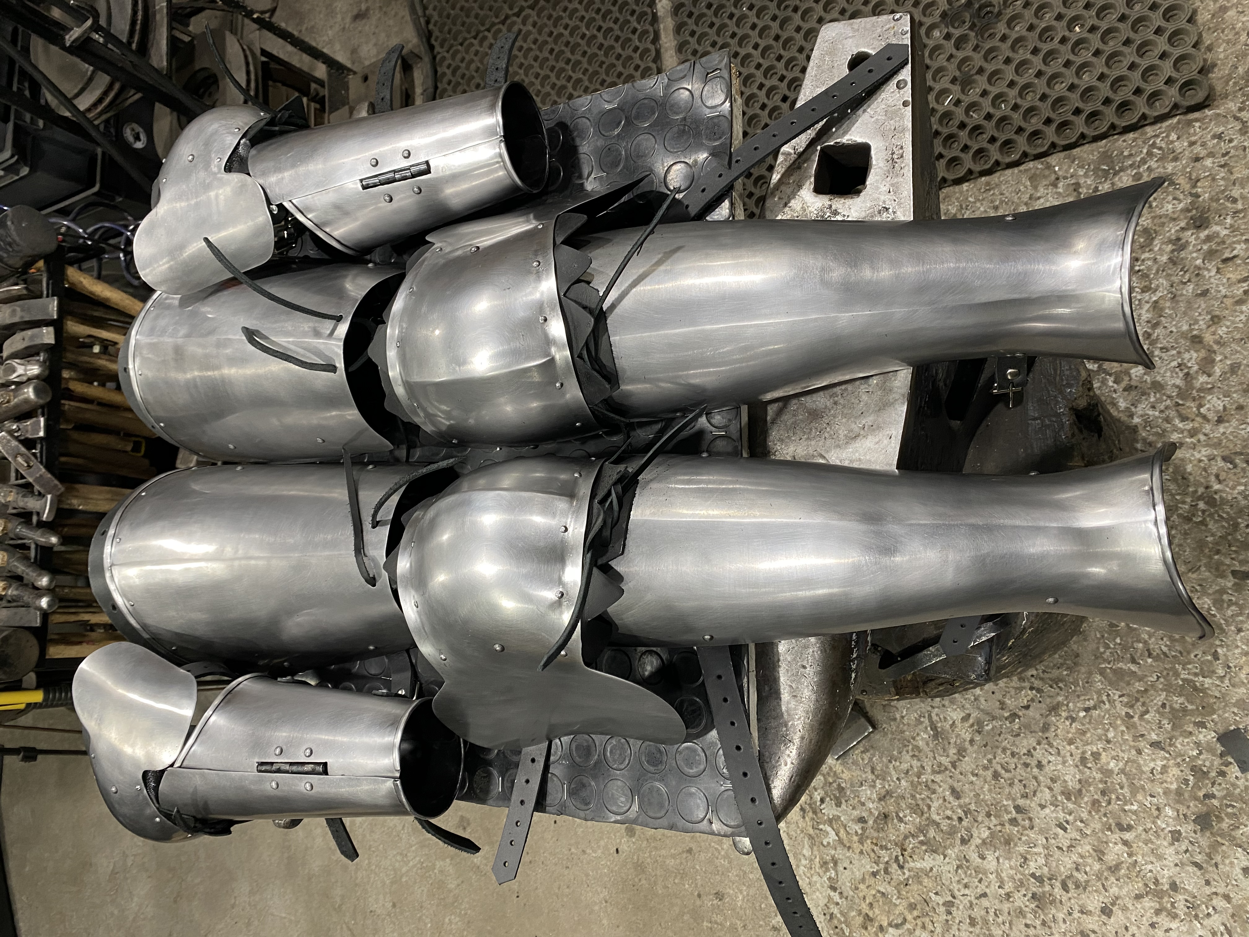 Set of floating arms and legs