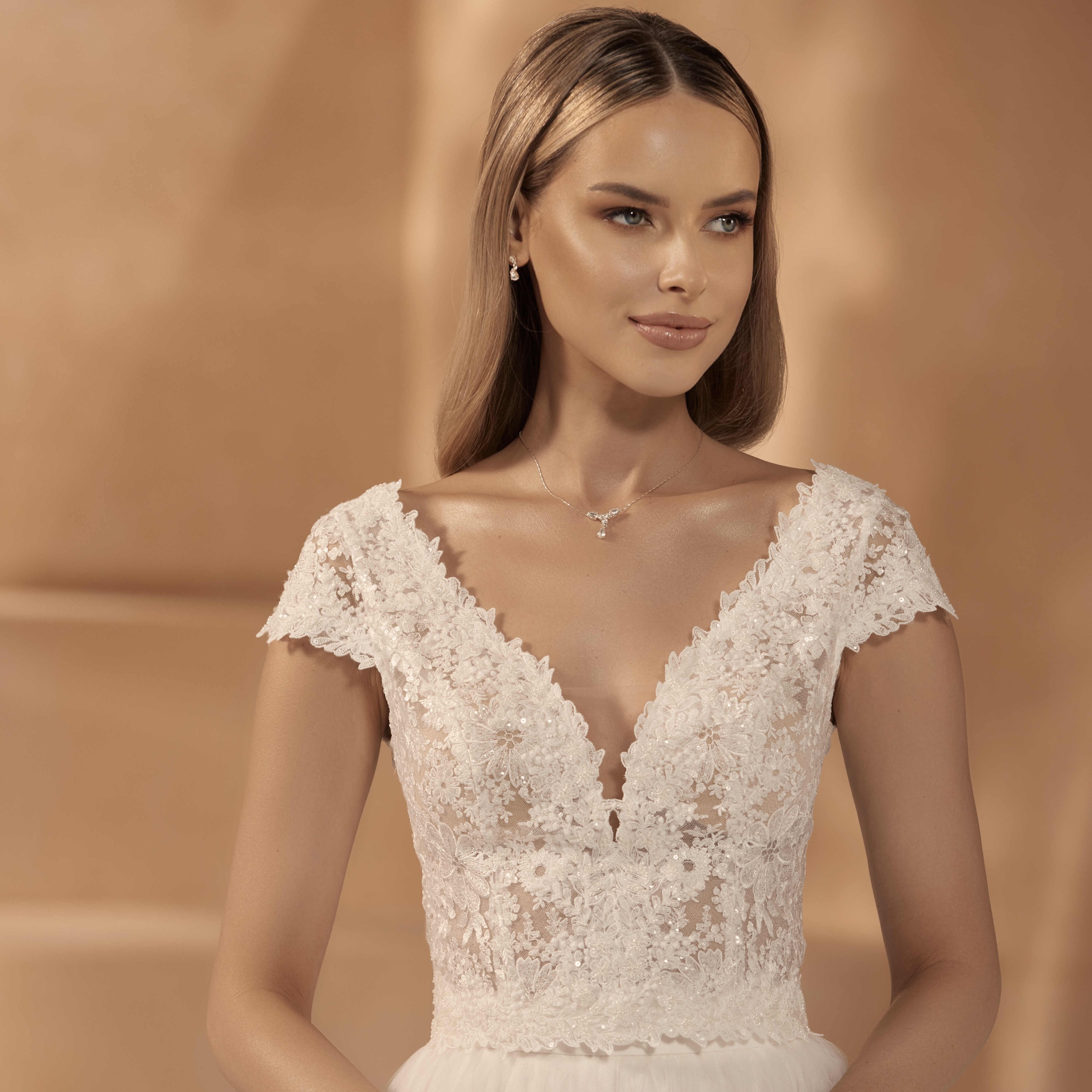 Bianco Evento Brauttop E434