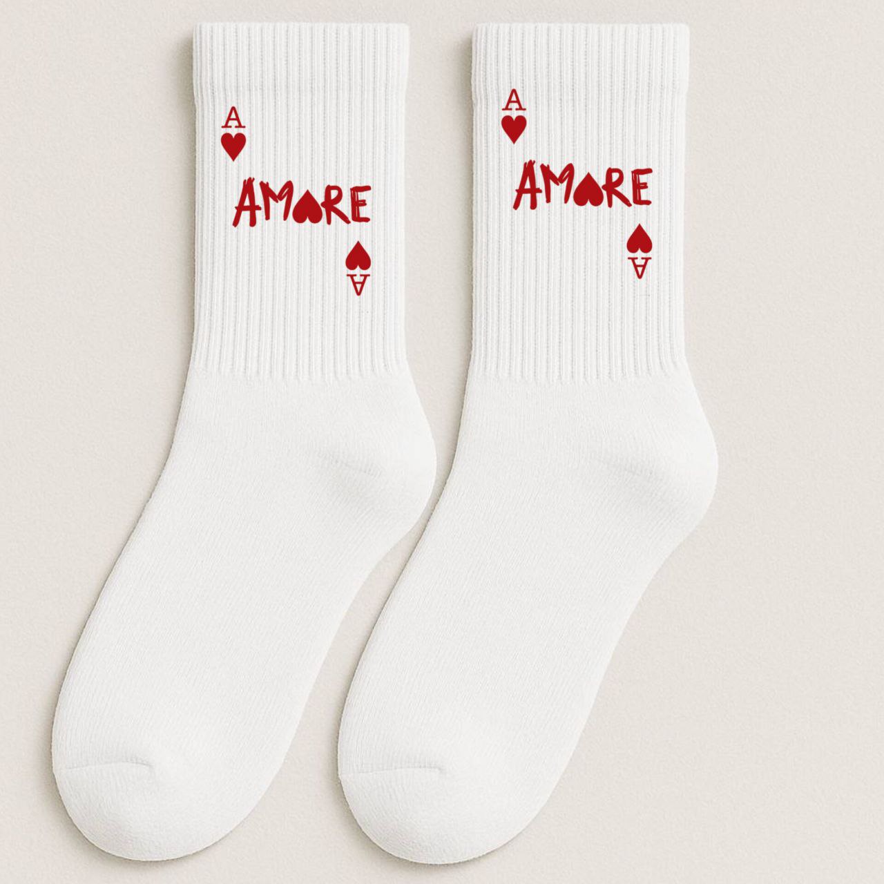 ШКАРПЕТКИ ВИСОКА РЕЗИНКА ДОРОСЛІ БІЛІ З ПРИНТОМ "АМОРЕ"