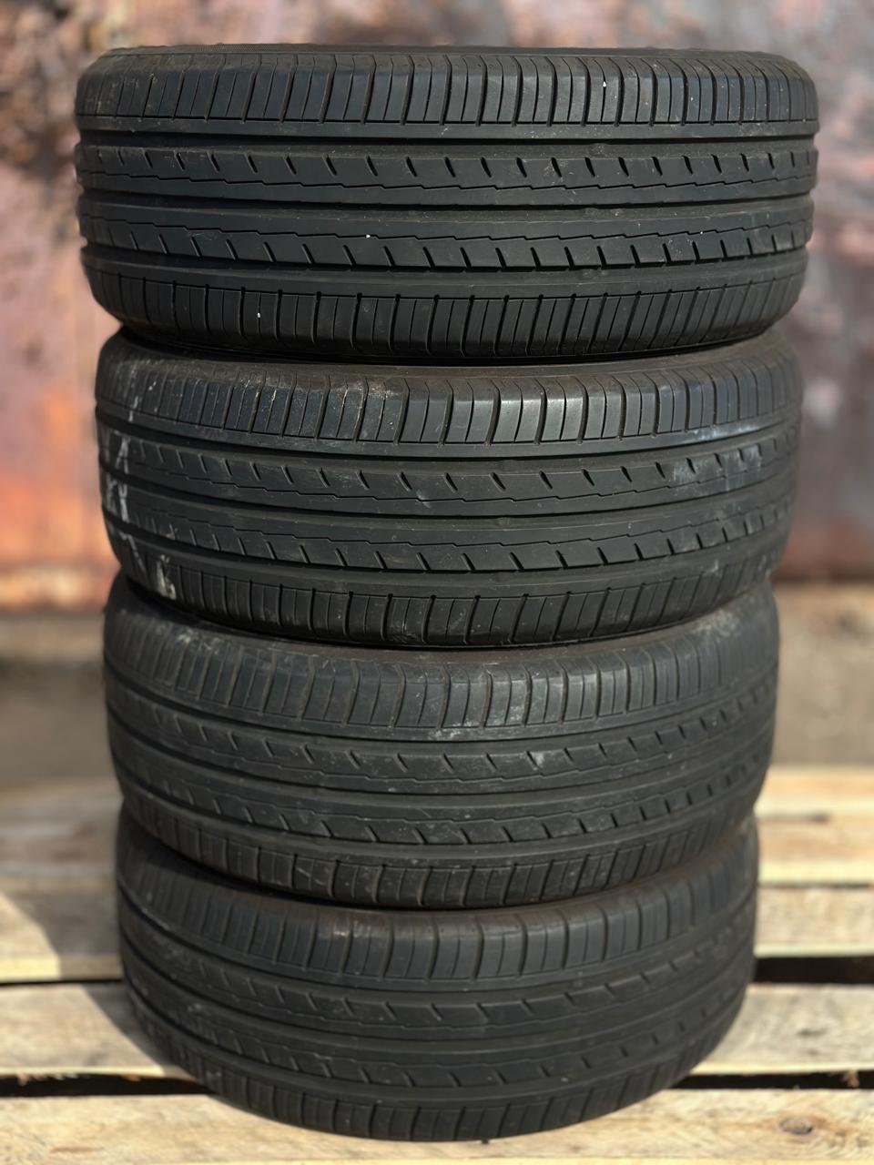 YOKOHAMA BLUEARTH-ES  205/50/16