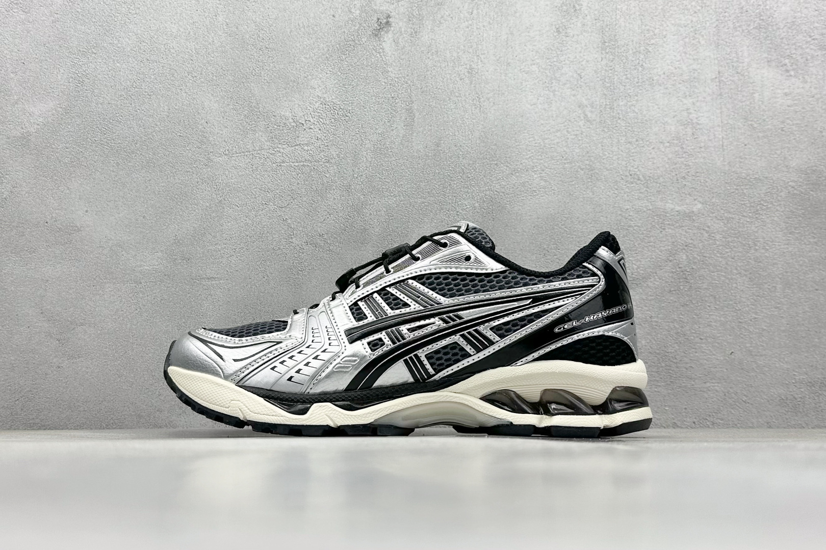 Asics Gel-Kayano 14