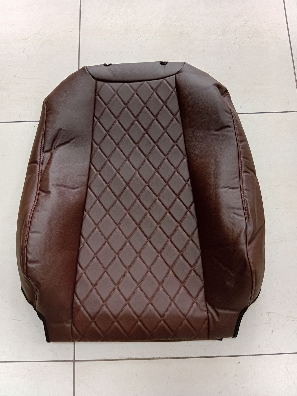 Toyota Camry VIII (XV70) 2017-2021 седан USA hybrid три бугр