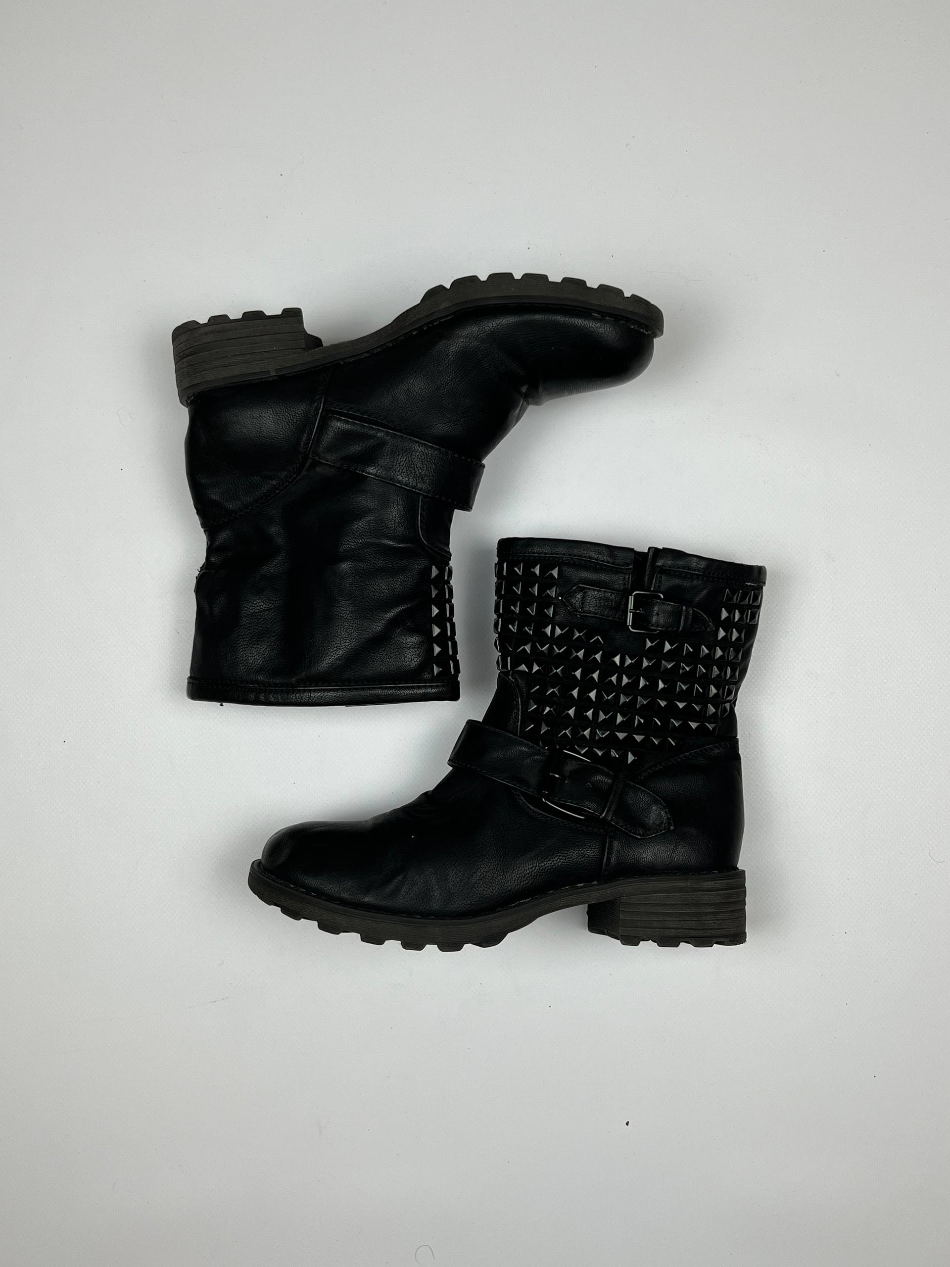 Чоботи шкіряні Пірамідки