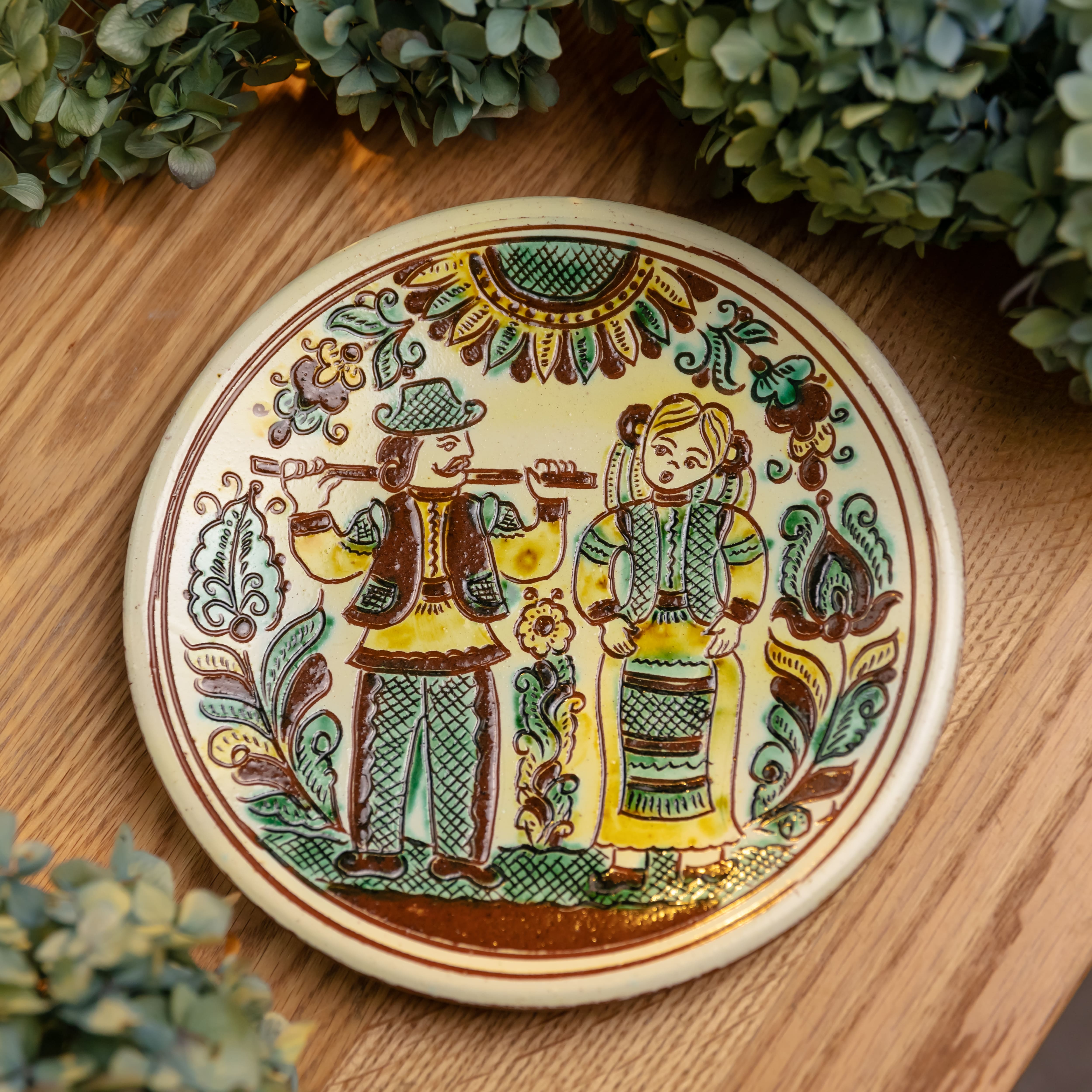 Таріль на стіну 