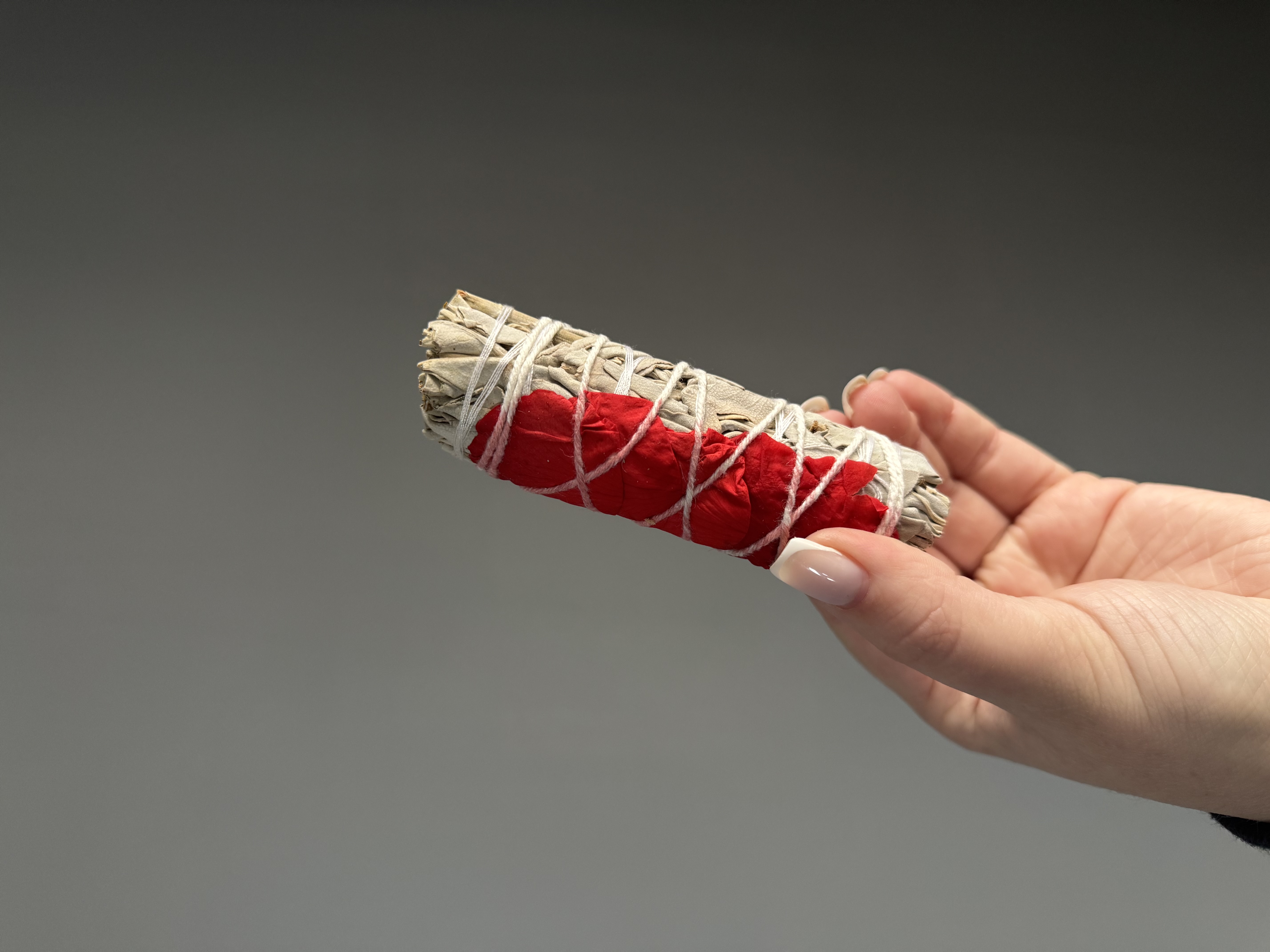 Пахощі «Біла Шавлія з листям троянди»