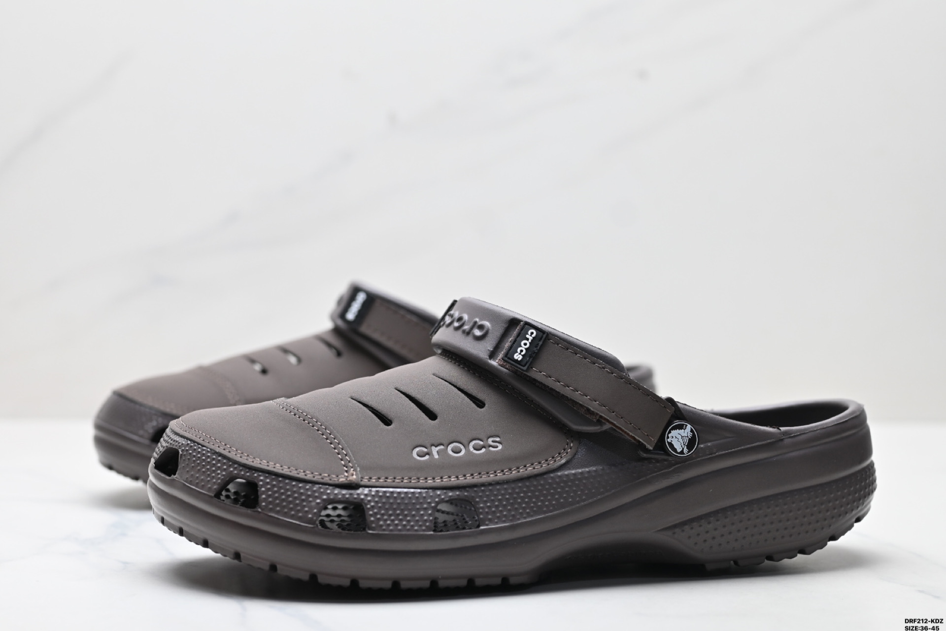 Crocs Classic Clog Bogota Lekkie i wygodne Crocsy