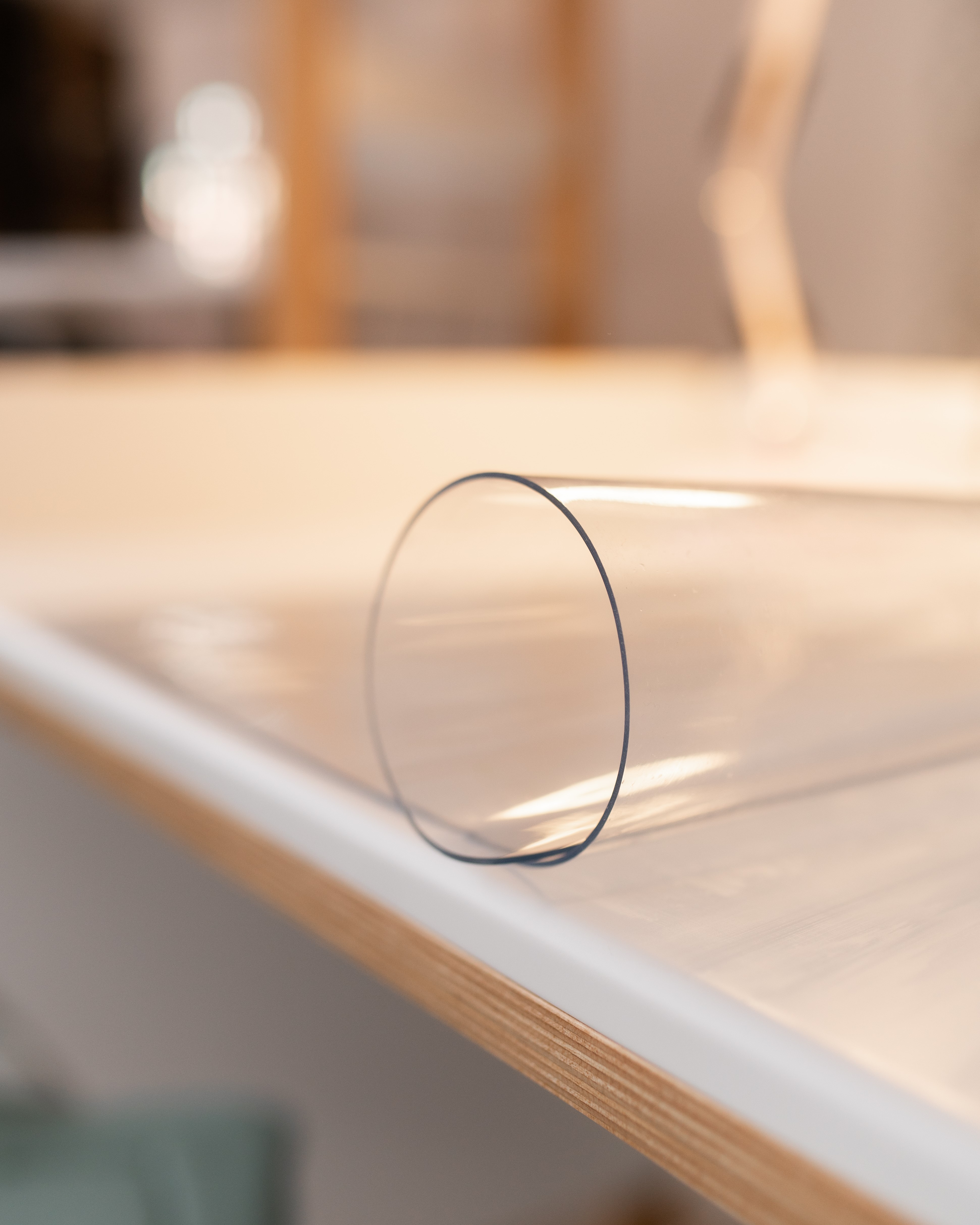 Гнучке скло на стільницю столика Брунька