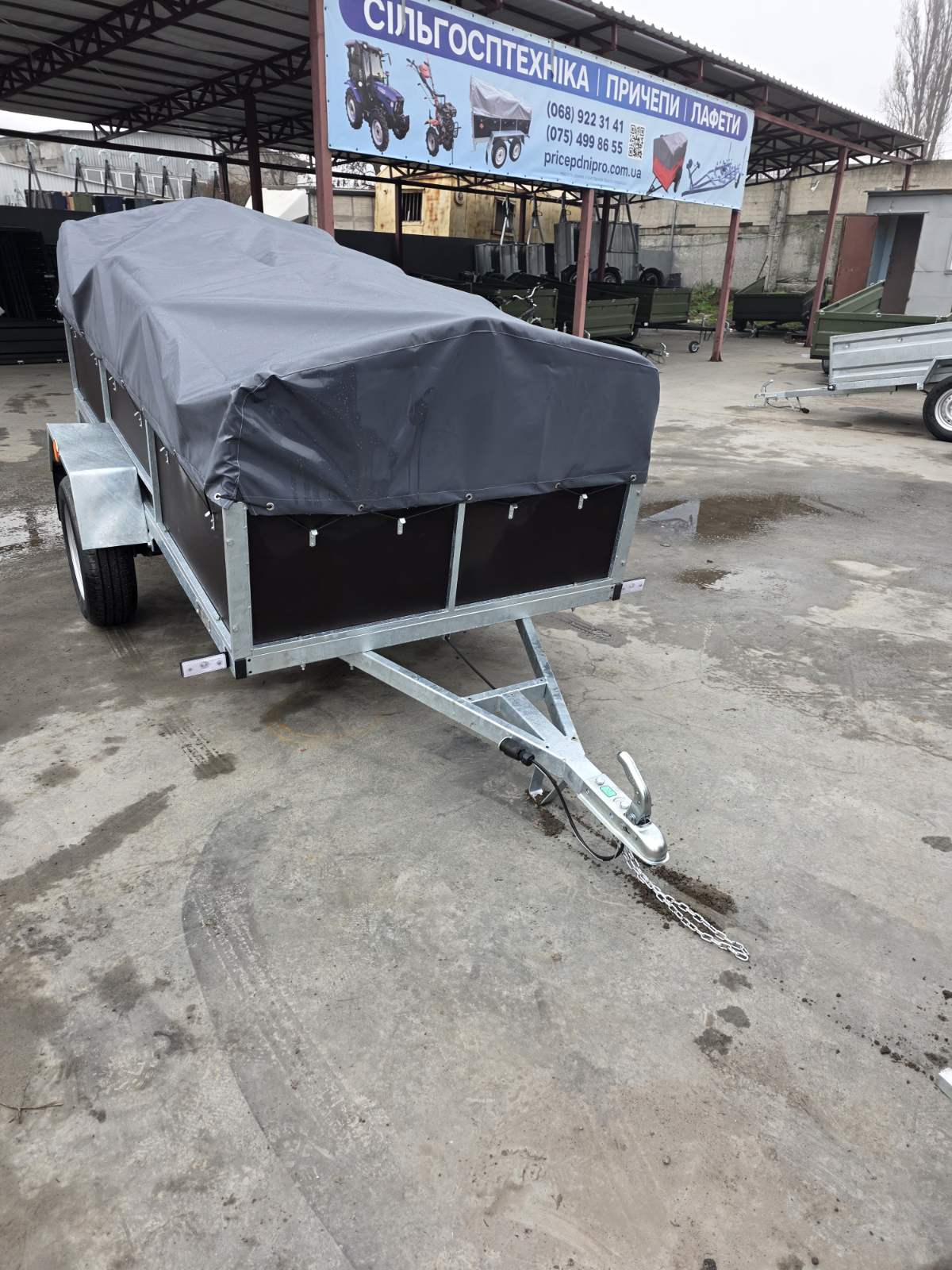 Причіп "Дніпро-230" цинк-бакеліт на ресорах АлКО