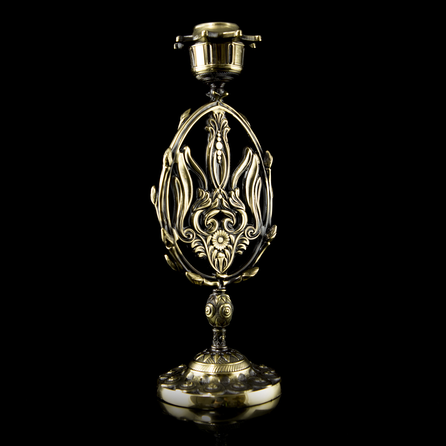 Handmade Сandlestick "Blooming Trident" – Made in Ukraine