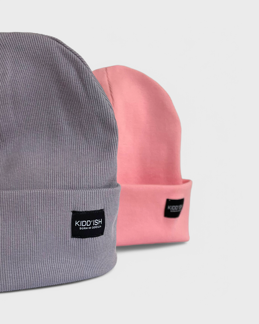 Шапка з підворотом - середньо рожевий