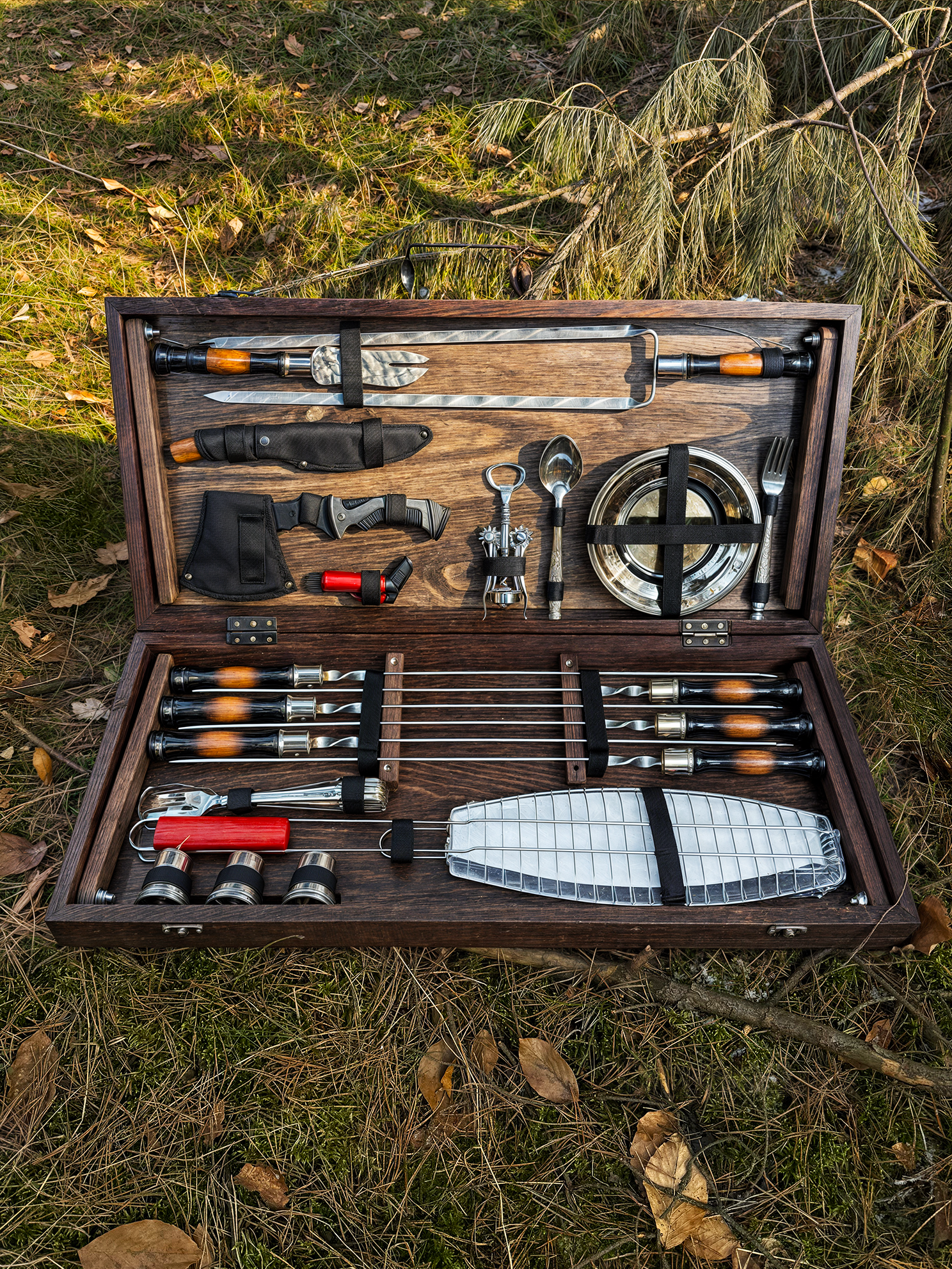Набір шампурів-стіл «Grill Delux» - 5250 CZK