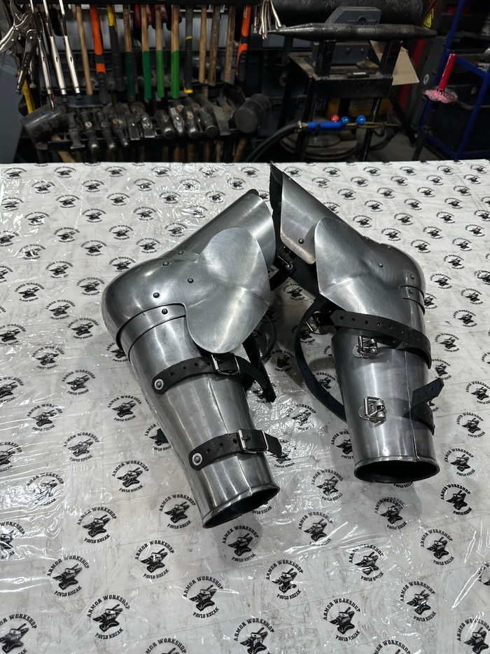 Arm armor