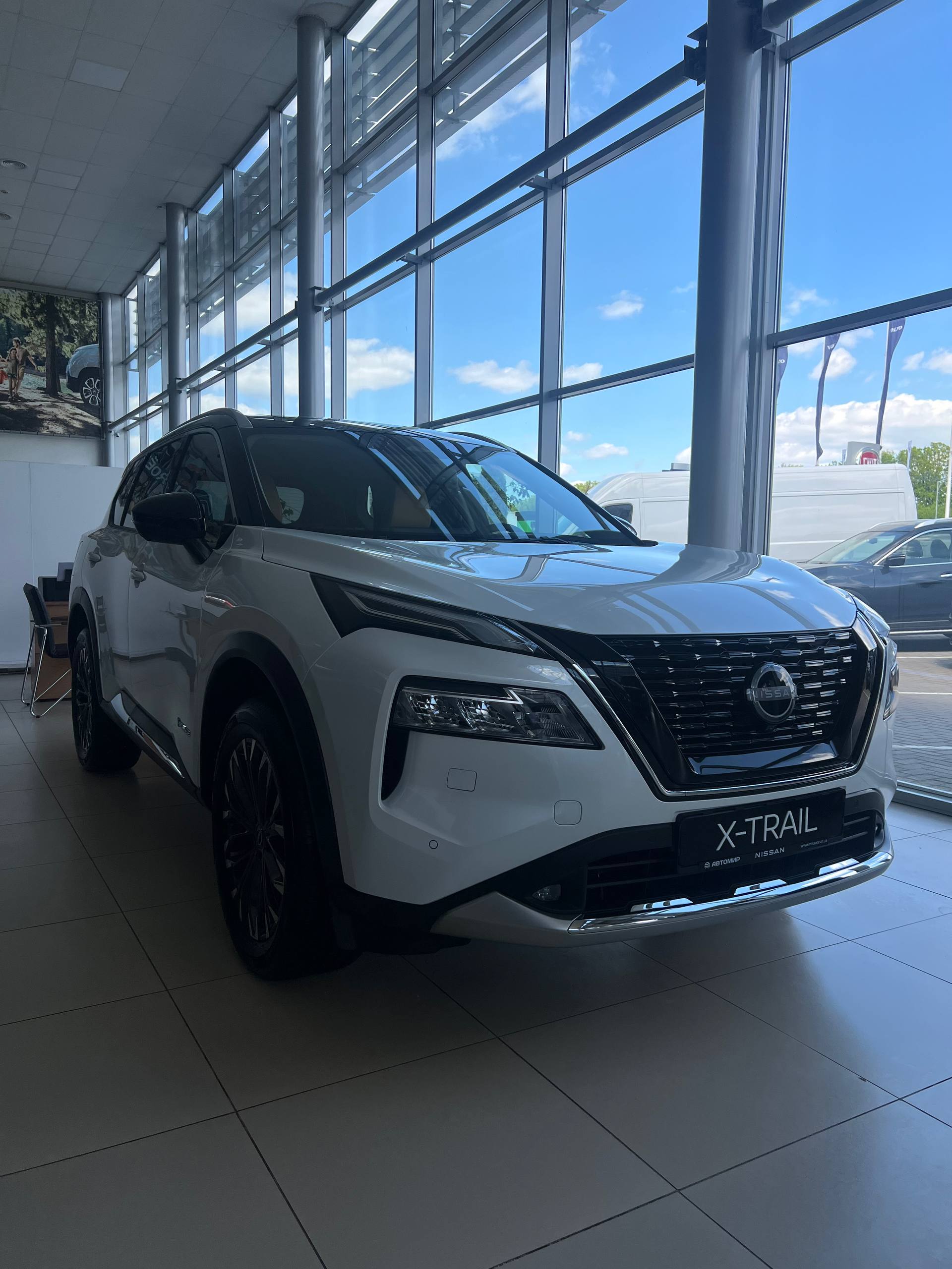 Nissan X-Trail 1.5 VC-T e-Power (213 к.с.) e-4orce Tekna+ 2025 (Кон'ячний Салон)