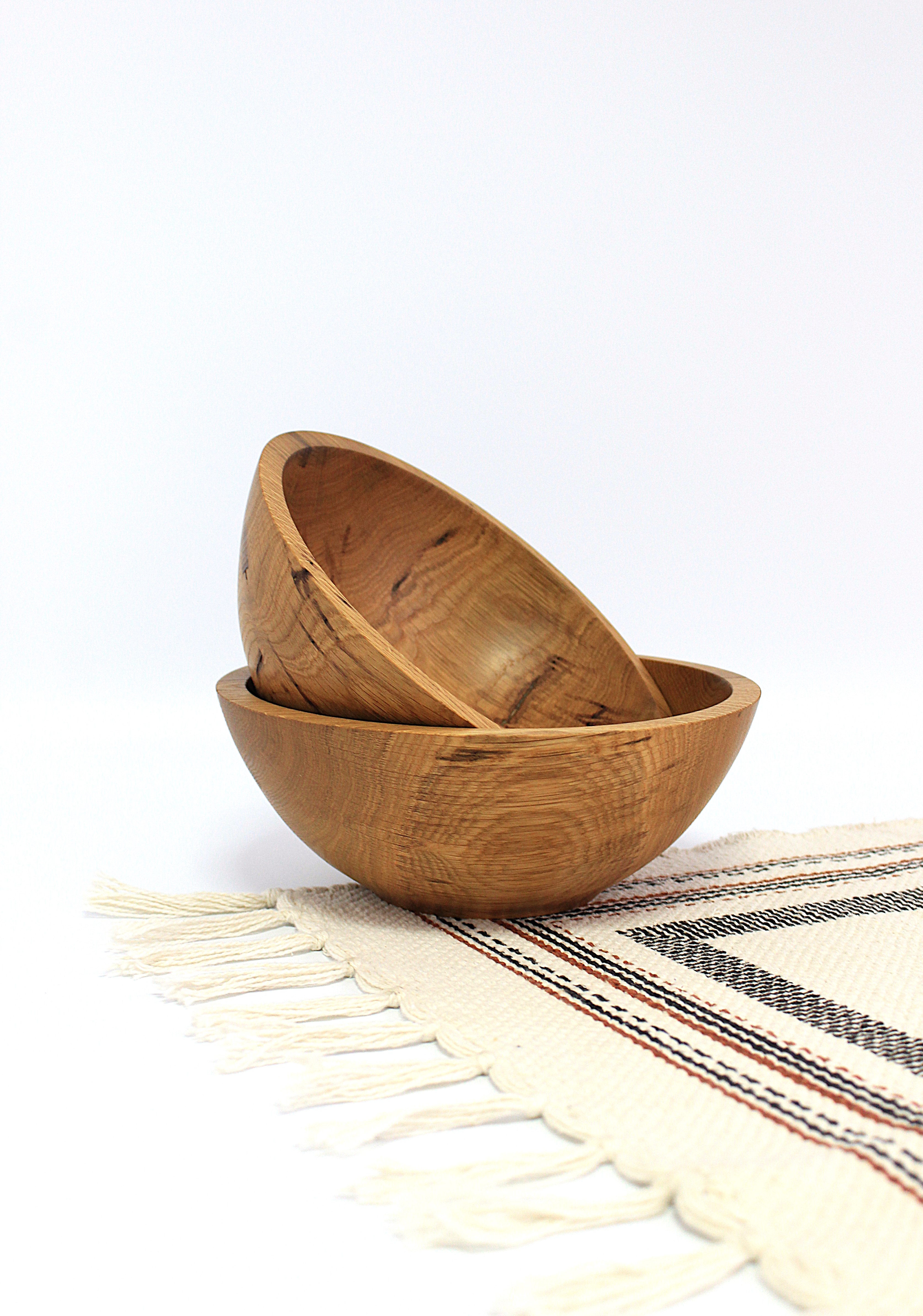 Салатник з дуба ручної роботи