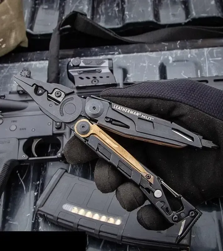 Професійний мультитул "LEATHERMAN MUT BLACK" від американського преміум бренду "LEATHERMAN".