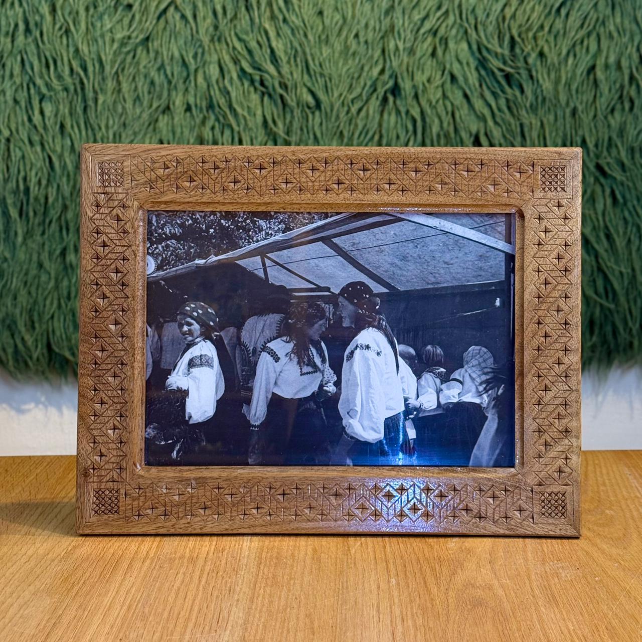 Різьблена рамка для фото, 38,5*29,5 см