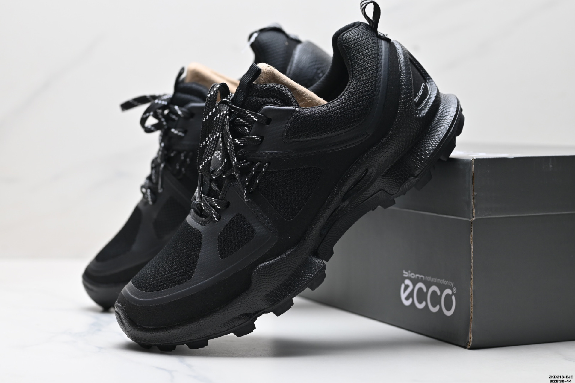 Ecco Biom C M 01