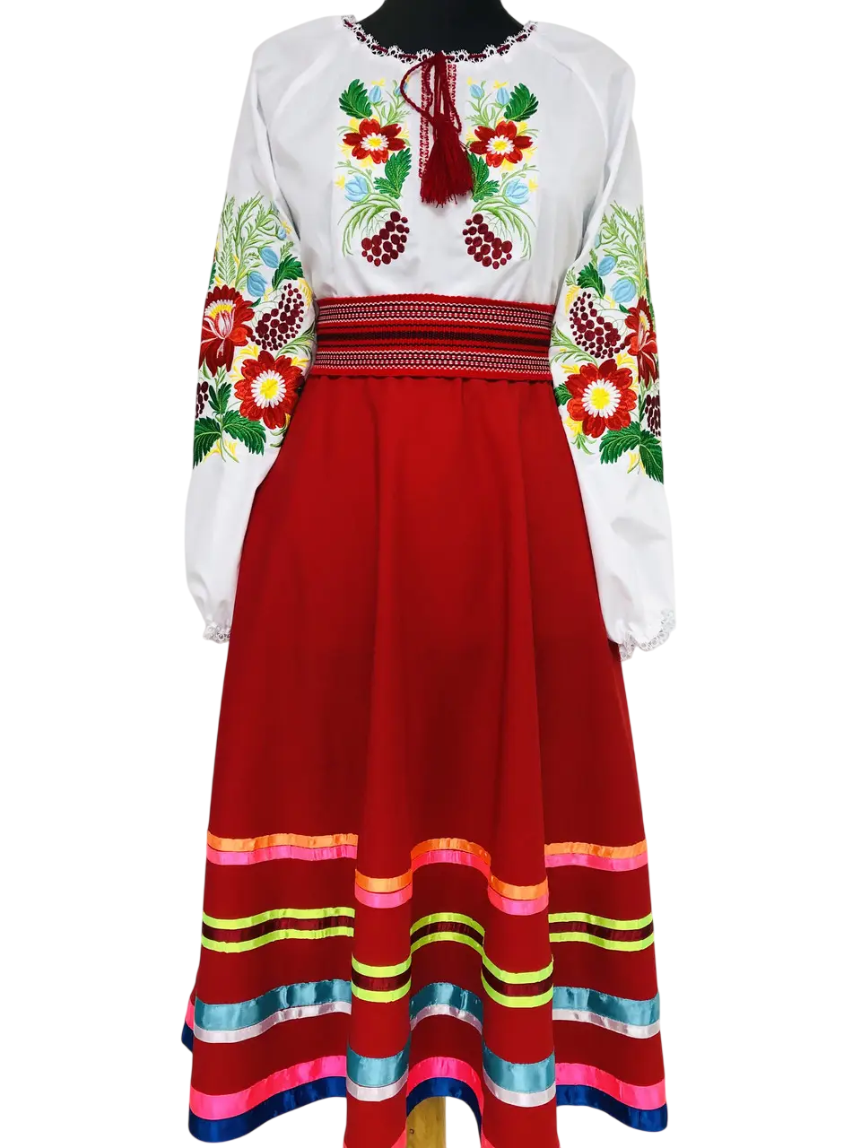 Жіночий костюм в українському стилі сорочка і спідниця та корсет червоний