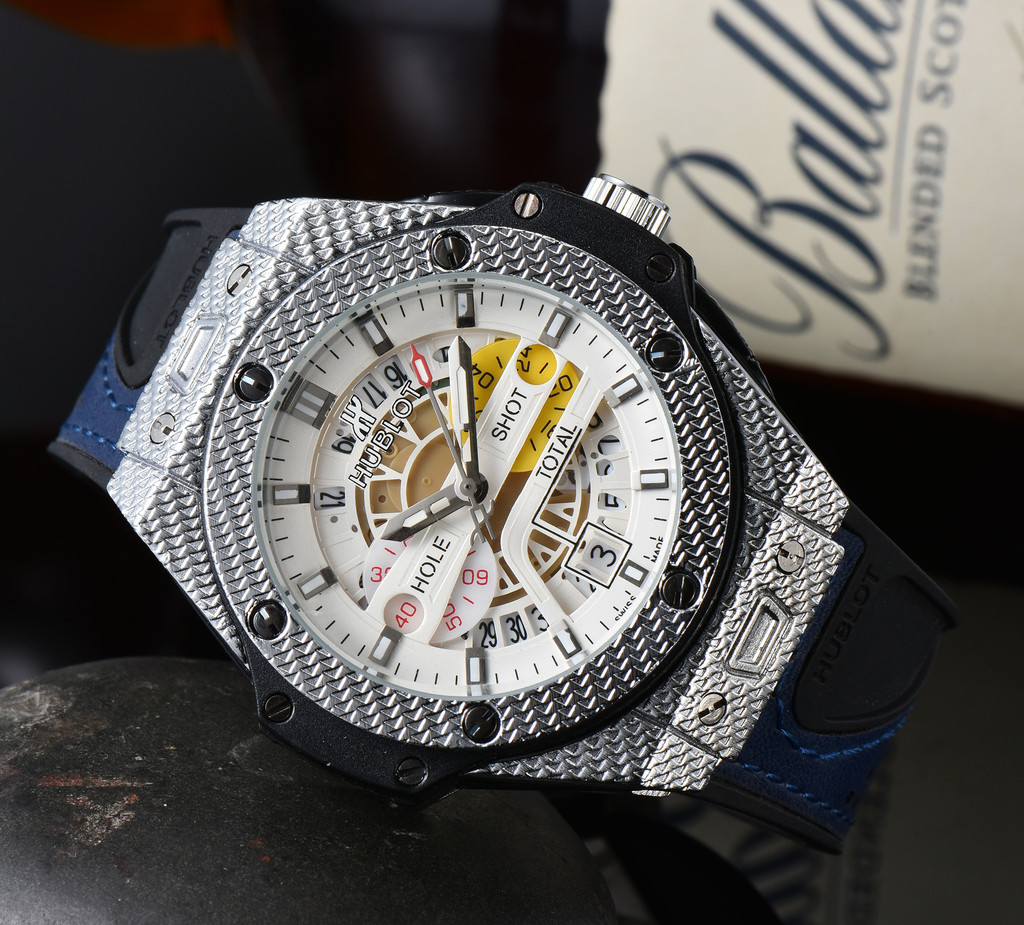 Big Bang Unico Golf Sky Blue Carbon 45mm REF: 416.YE.112-10