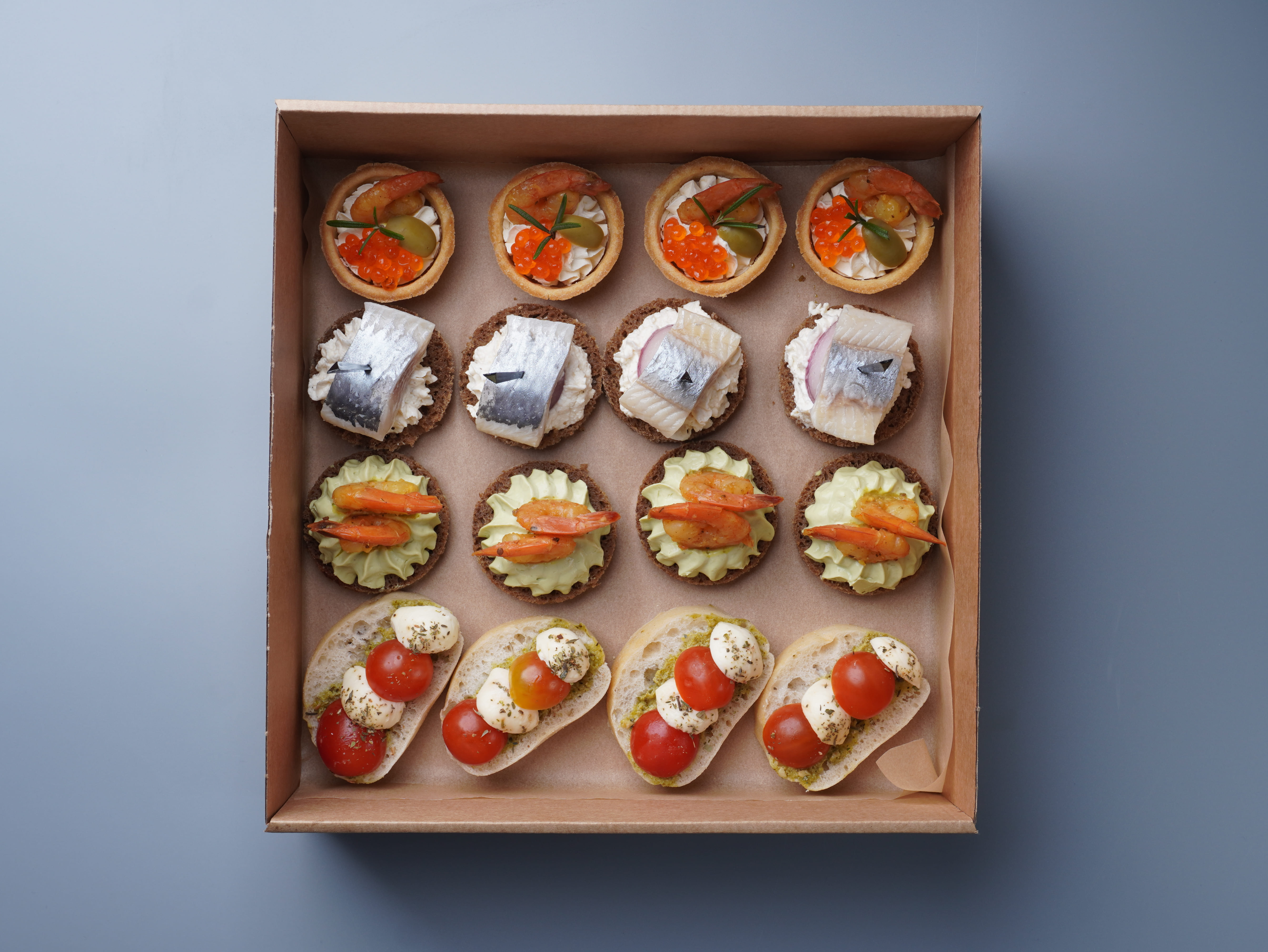Sea & Cheese Box (16 шт - 620 грам)