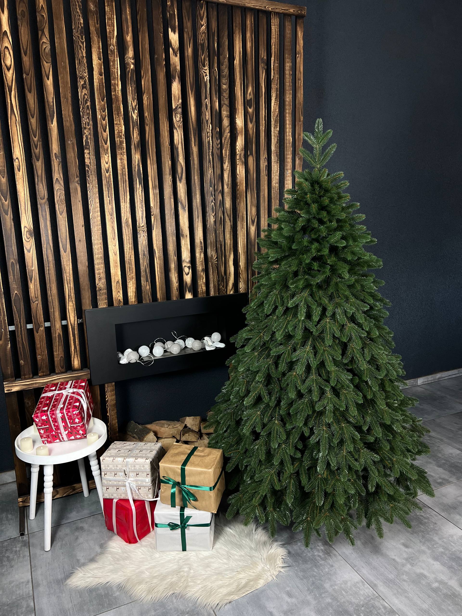 Ялинка «Роял» зелена на нитці - 1.8м. 🫑