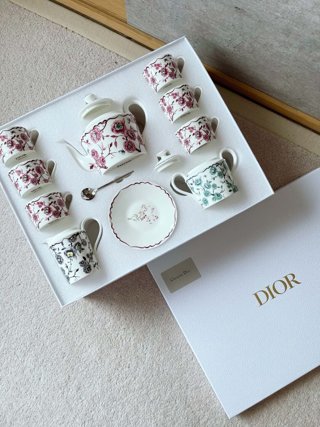 Dior сервіз