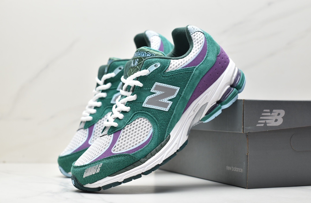 New Balance Retro single M2002RUT