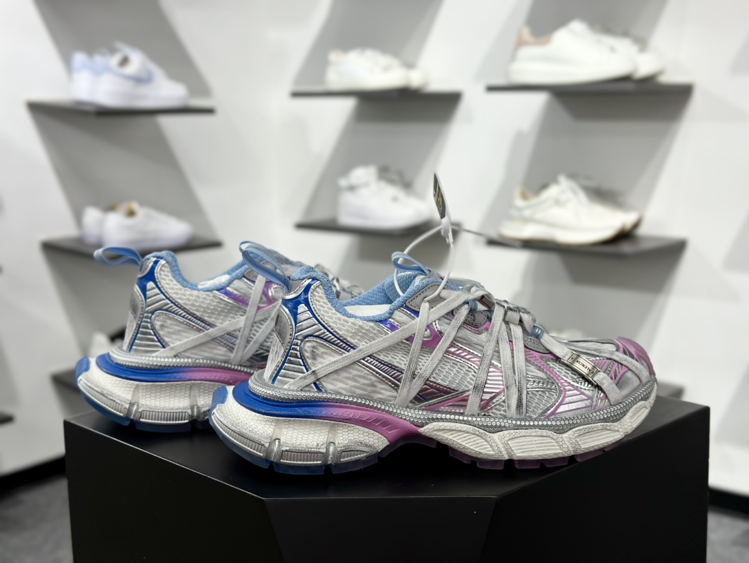 Balenciaga 3XL Sneakers 3 825599 W3XCH 9145