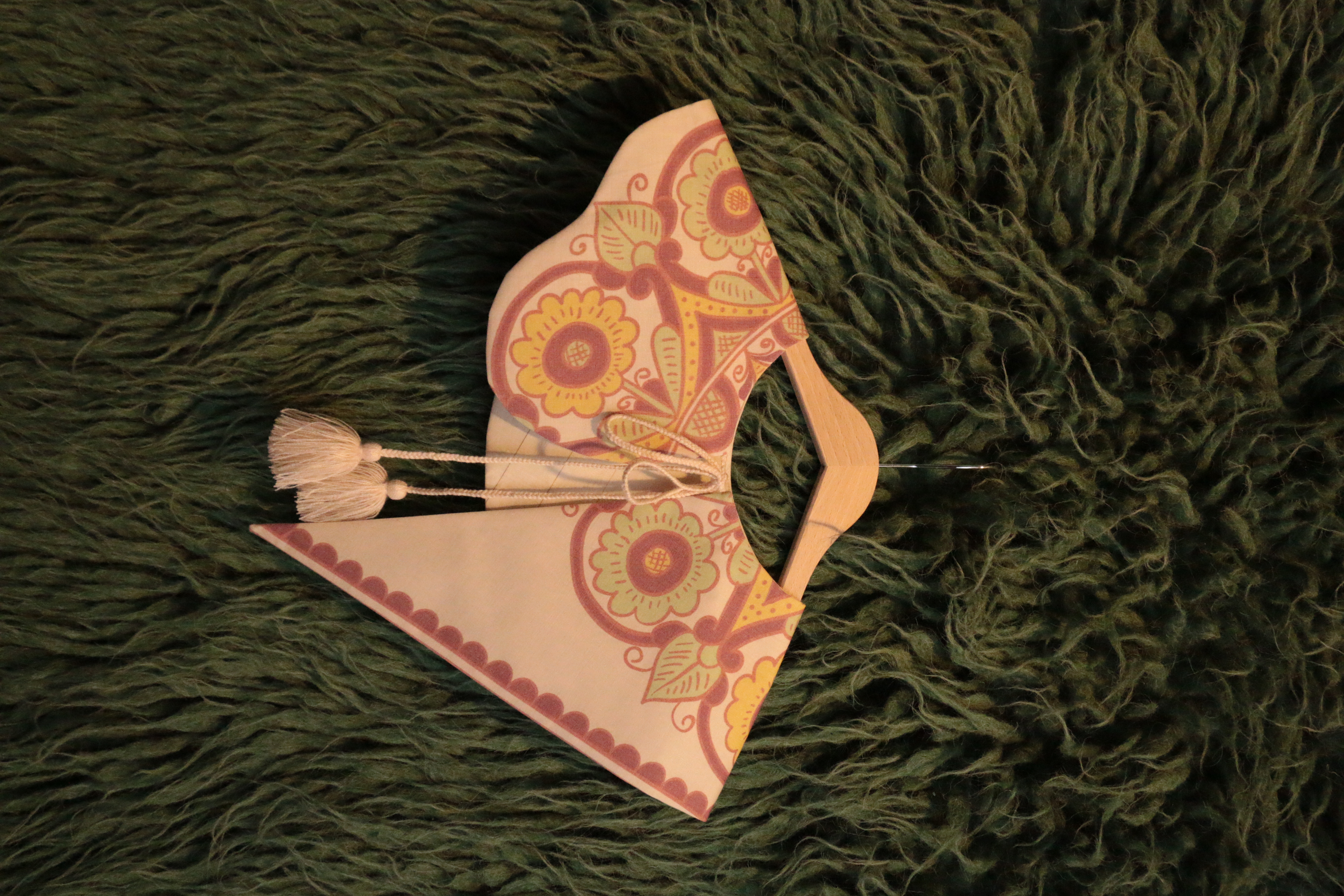 Комірець "Гербера"