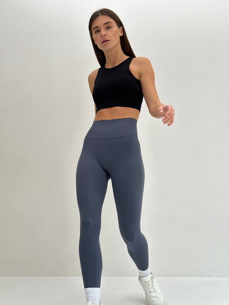 Фітнес лосини із пуш ап в кольорі графіт