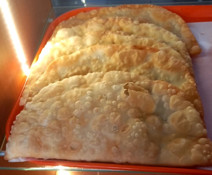 Чебурек з м'ясом смажений