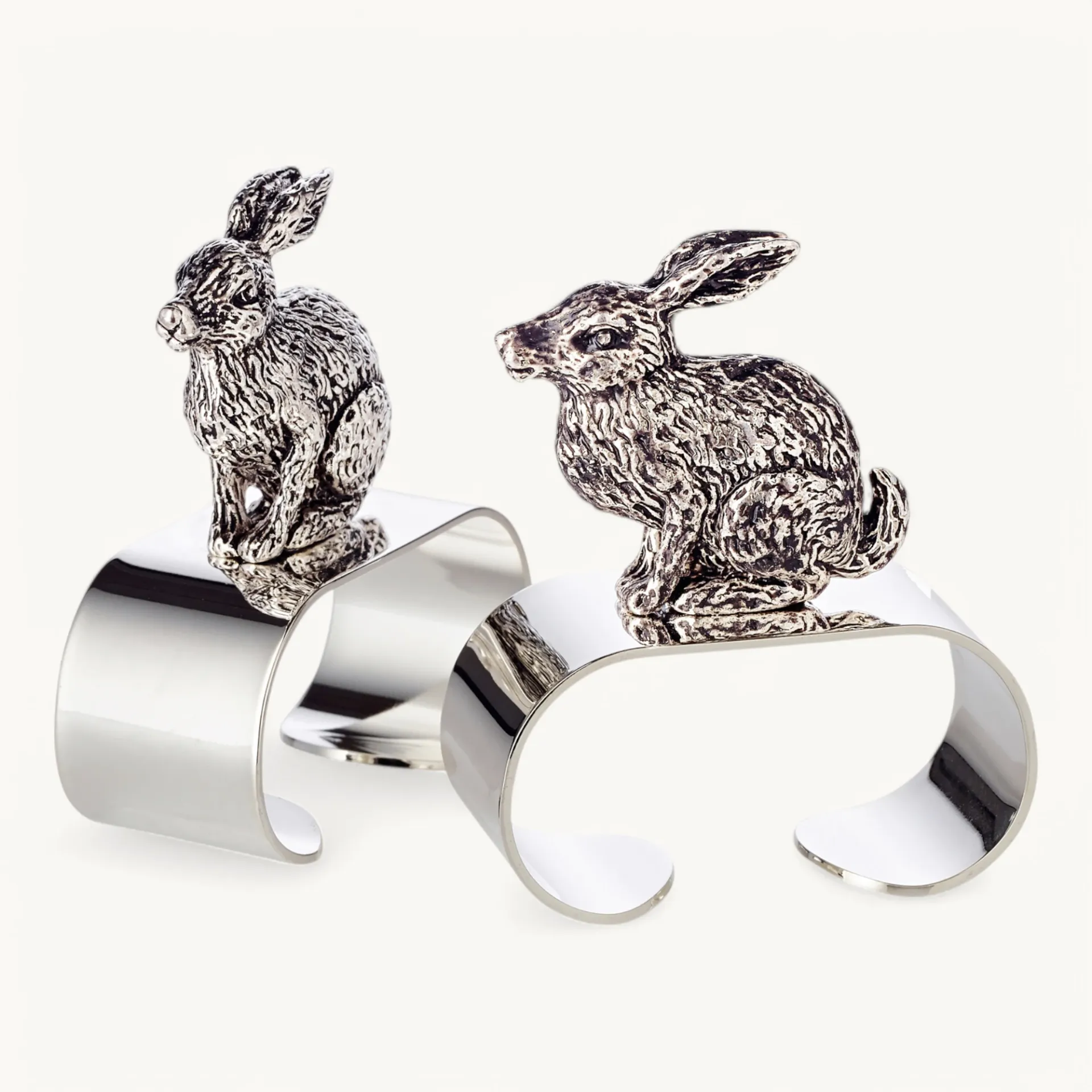 Набір кілець для серветок Edzard 2 шт з фігуркою кролика, посріблені, 5 см