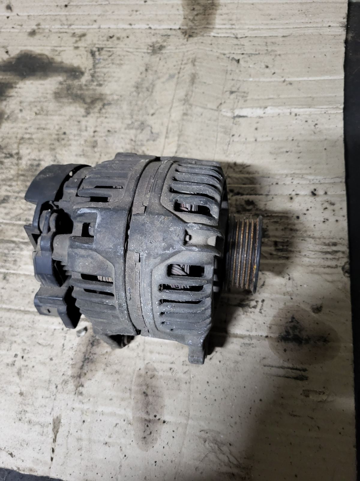 Генератор AUDI A4B5 1.9TDI