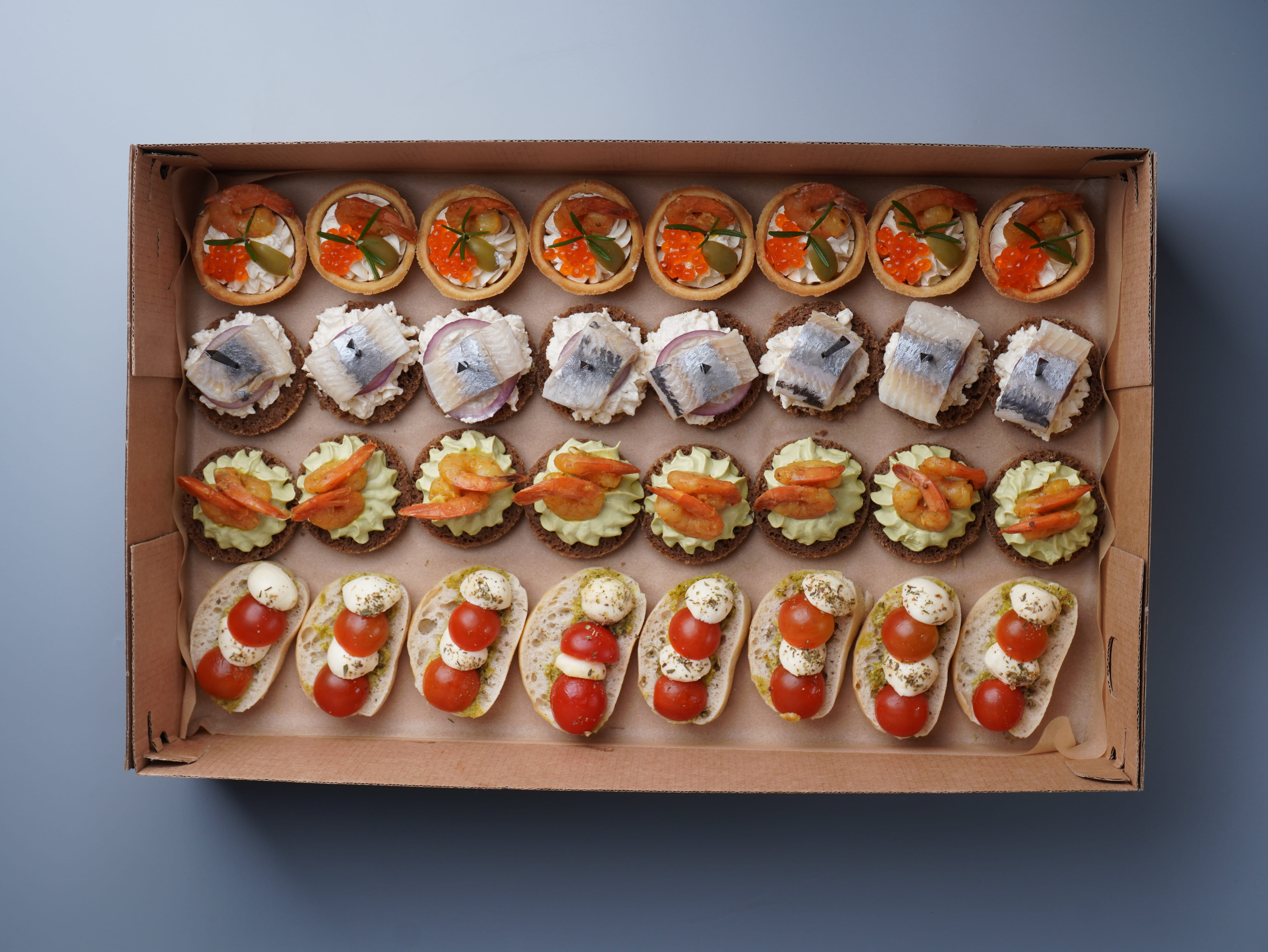 Sea & Cheese MegaBox (32 шт - 1240 грам)