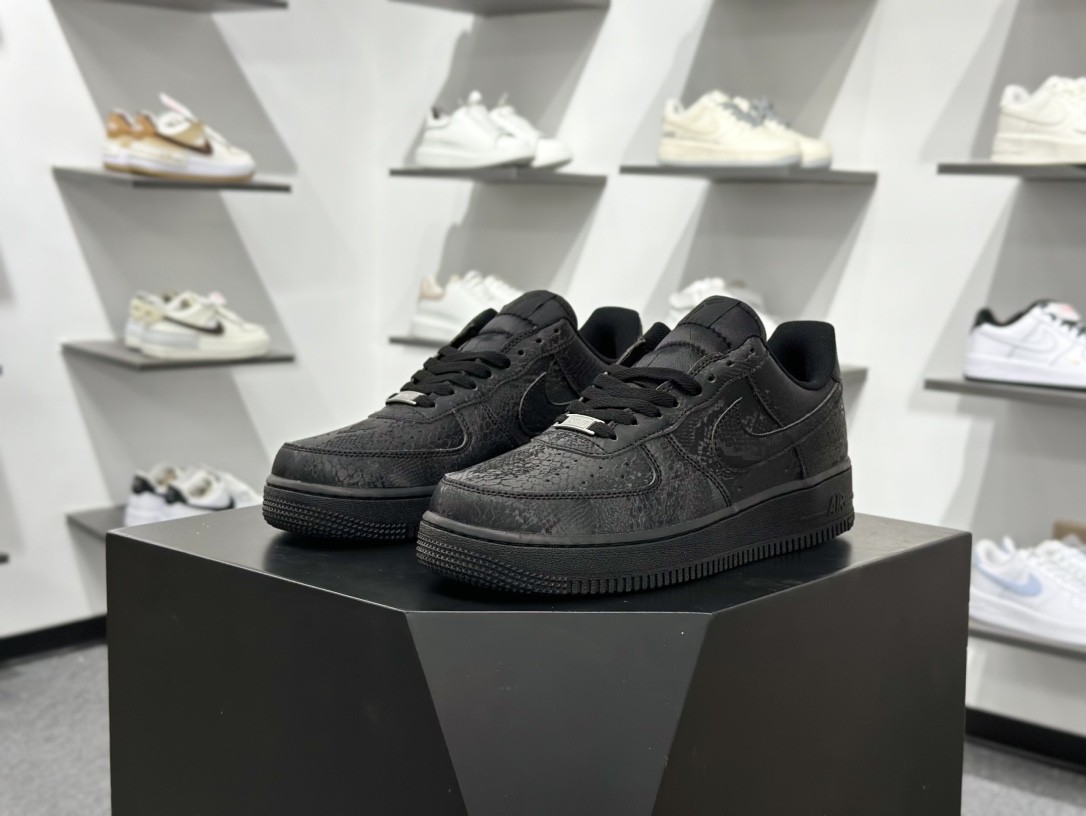 Nike Air Force 1 Low 07  IB0018-800