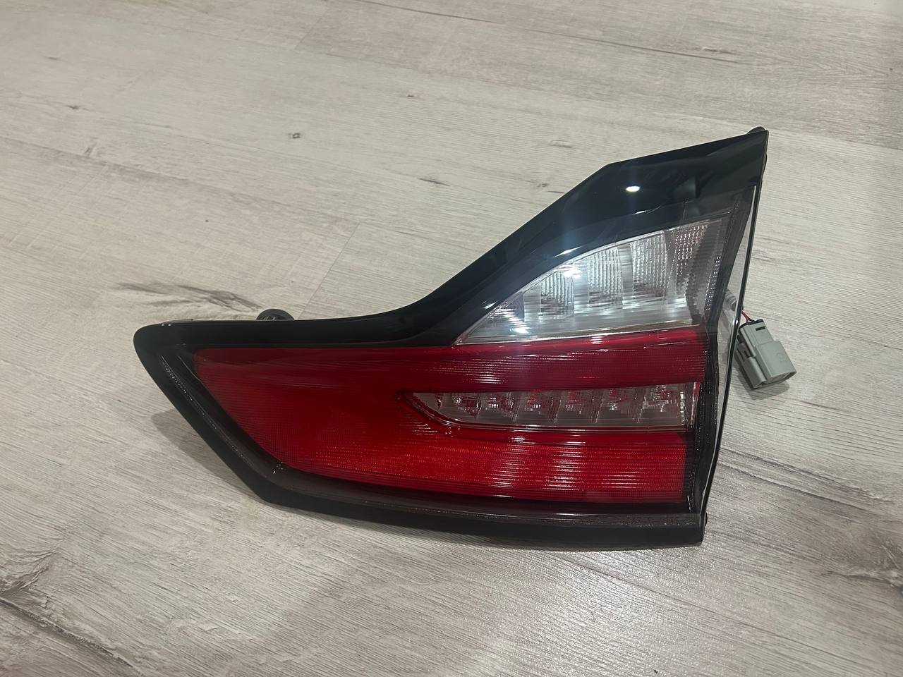 Ford Edge комплектація SEL б.у оригінал Права в ляду 2018 - 2024 роки