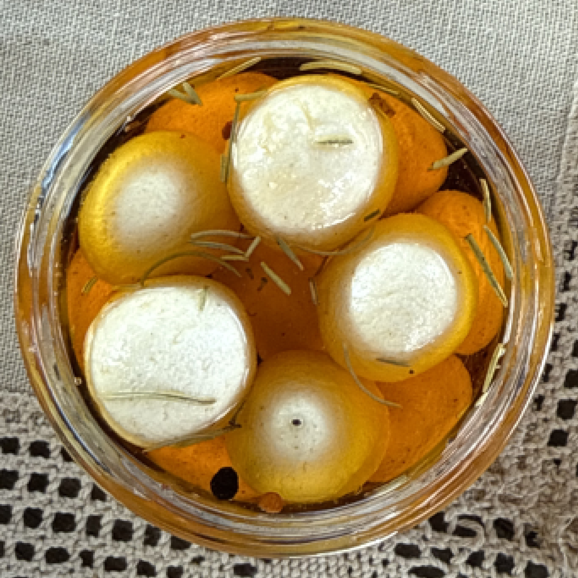 Мариновані сирні кульки