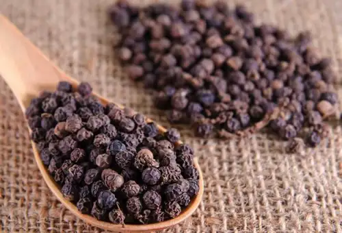 Перець чорний горошок (або власний помол)