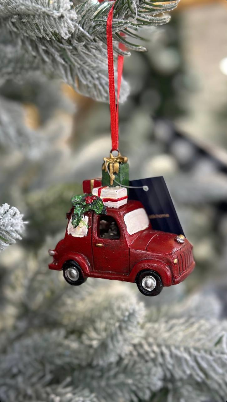 Декоративна підвіска з LED Машинка з подарунками, 8*8*5 см