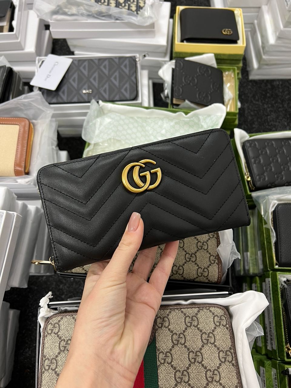 Gucci GG Marmont Zip-Around Long Wallet Black Matelasse