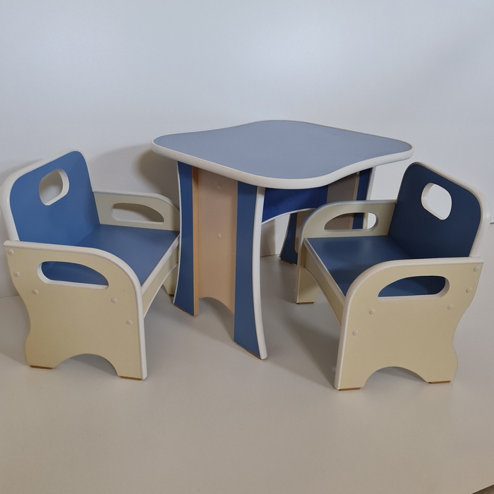 Дитячий стіл та два крісла 05-2к