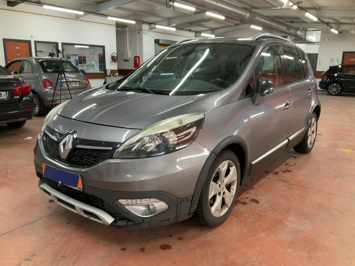 Renault Scenic dCi Xmod Bose