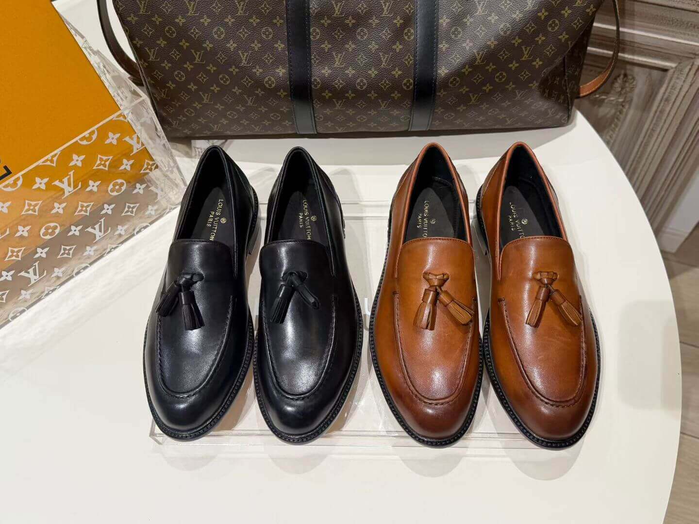 Louis Vuitton лофери