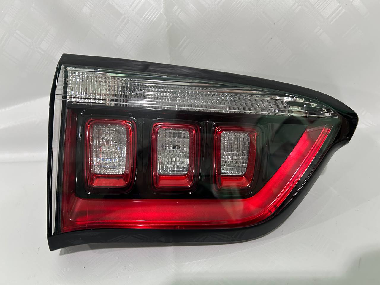 Jeep Compass 2 Ліва сторона Б/у оригінал (Водійська сторона в ляду)  2017 - 2024 роки