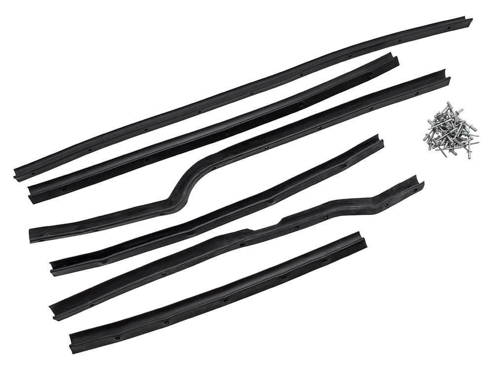 FRONT RHS DOOR SEAL KIT