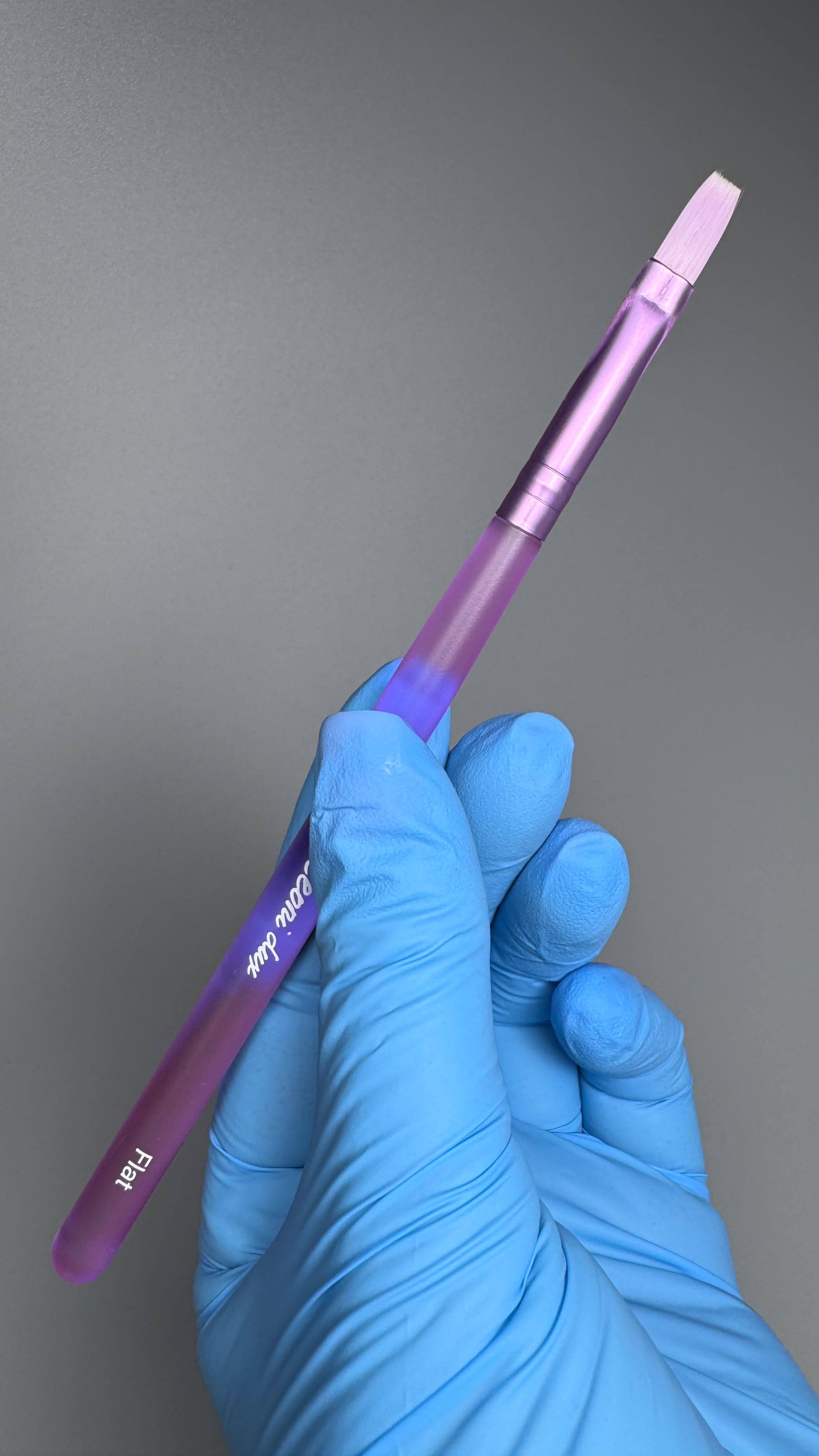Пензлик Leoni lux lilac